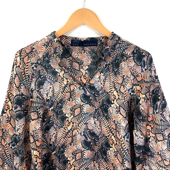 ZARA Satin-Like Long Sleeve Top Navy Peach Bell Sleeve Tunic Top V-Neck M20 - Picture 2 of 9